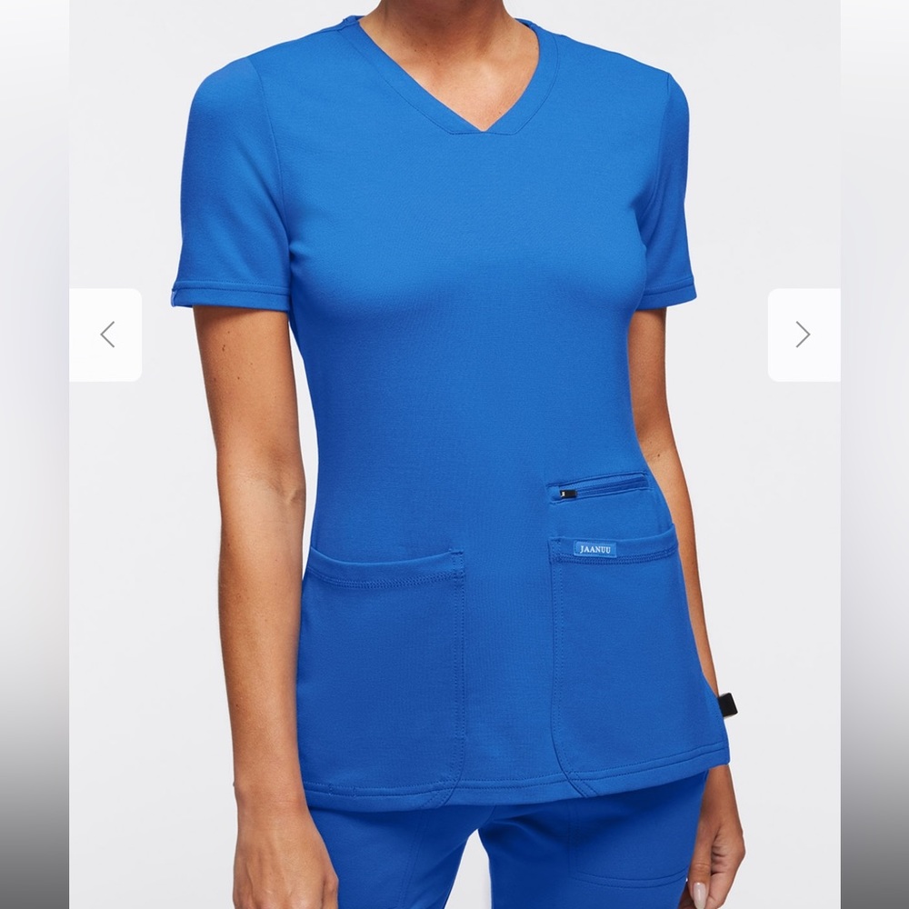 🩺 NWOT Jaanuu Scrub Top - Women’s